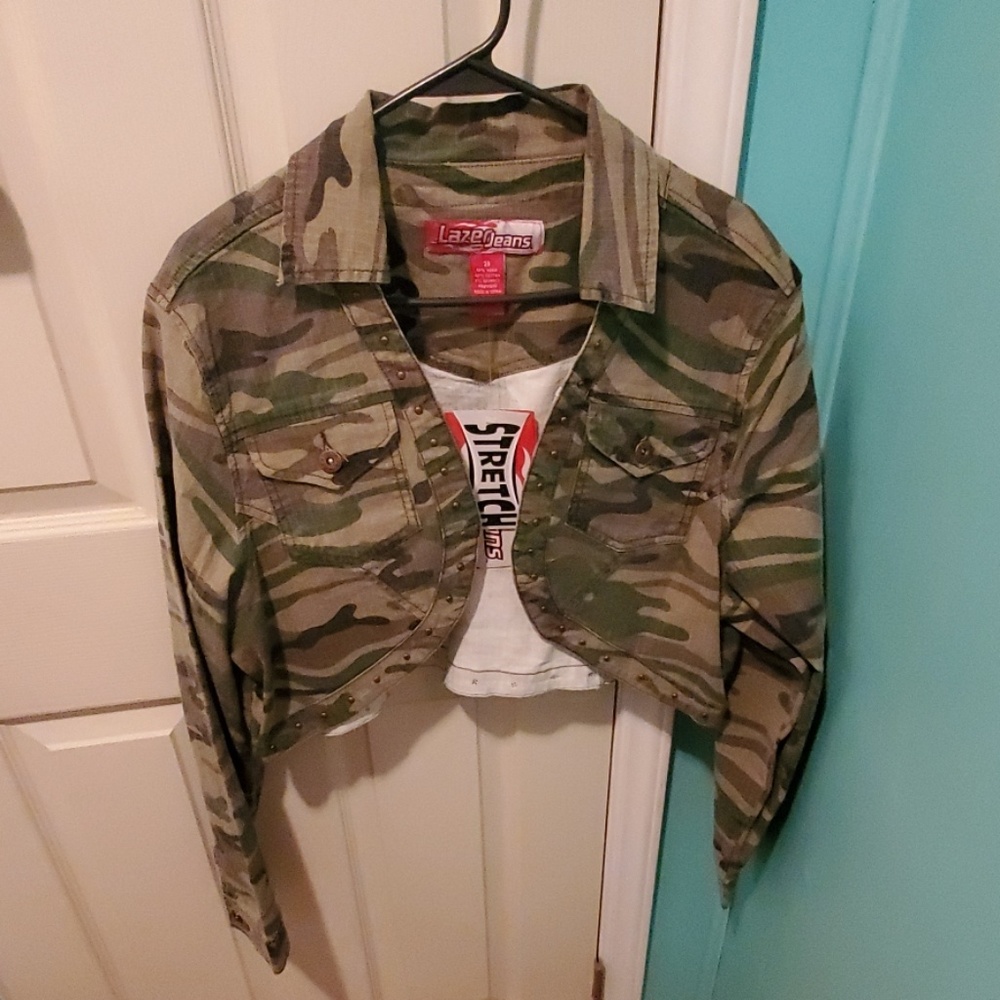 Lazer Jean crop camo jacket 2x stretchy material